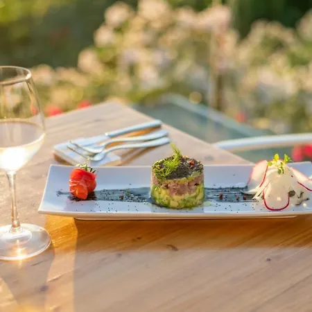 Trezene Village אתר נופש סנטה מריה די קסטלבאטה