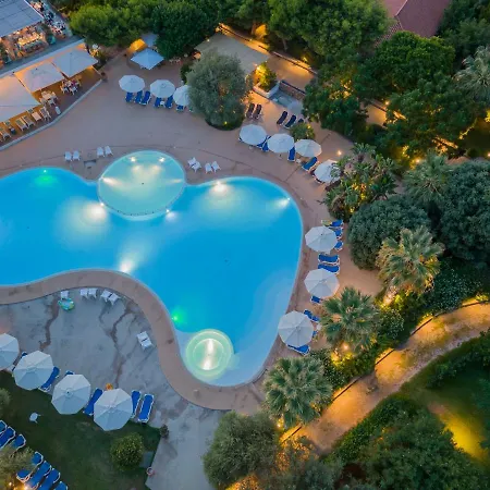 אתר נופש Trezene Village 4*