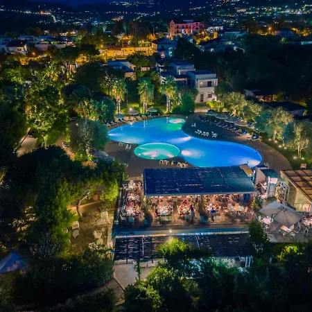 Trezene Village אתר נופש 4*