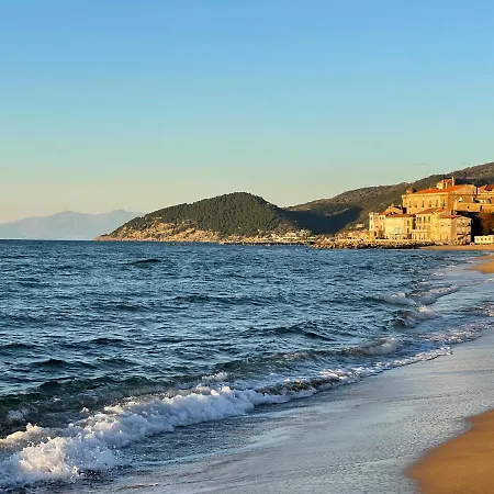 אתר נופש Trezene Village 4*