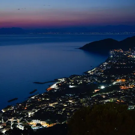 אתר נופש Trezene Village